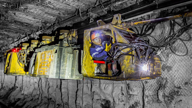 Exploring the technical side of the monorail system: Benefits of suspended transport for mining