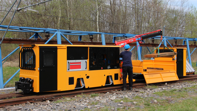 Specialized vehicles - New Mobile Mine Depot DPD50F